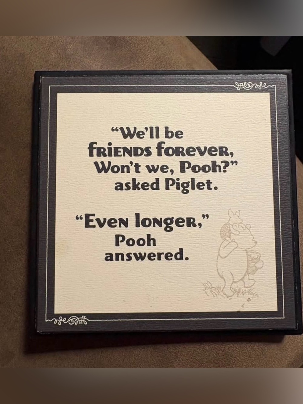 Hallmark x Disney Winnie the Pooh Small Wall Plaque